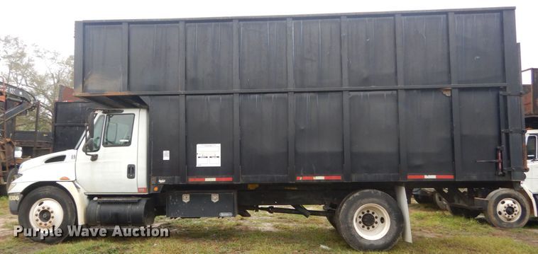 image for item IV9711 2009 International 4300  dump truck