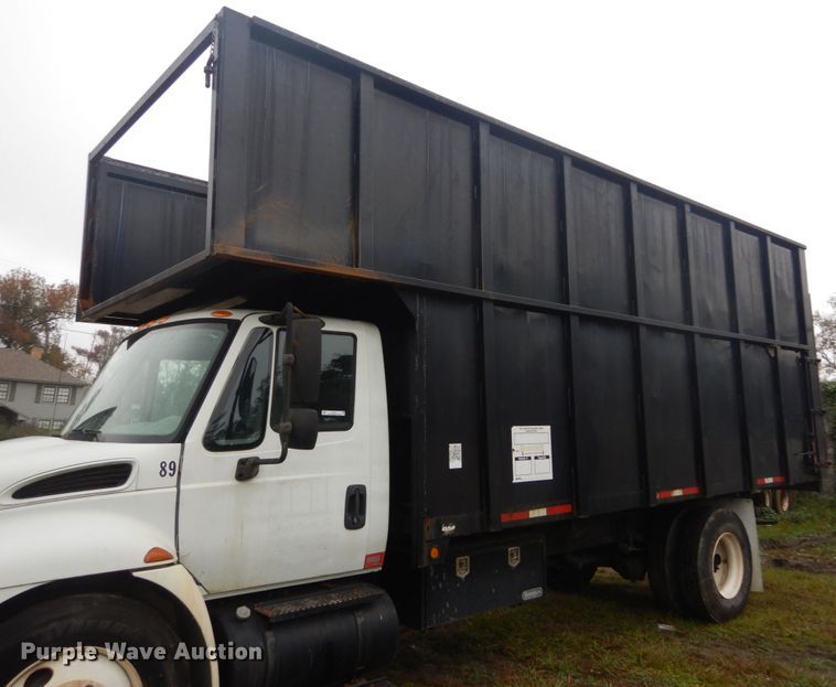 image for item IV9711 2009 International 4300  dump truck