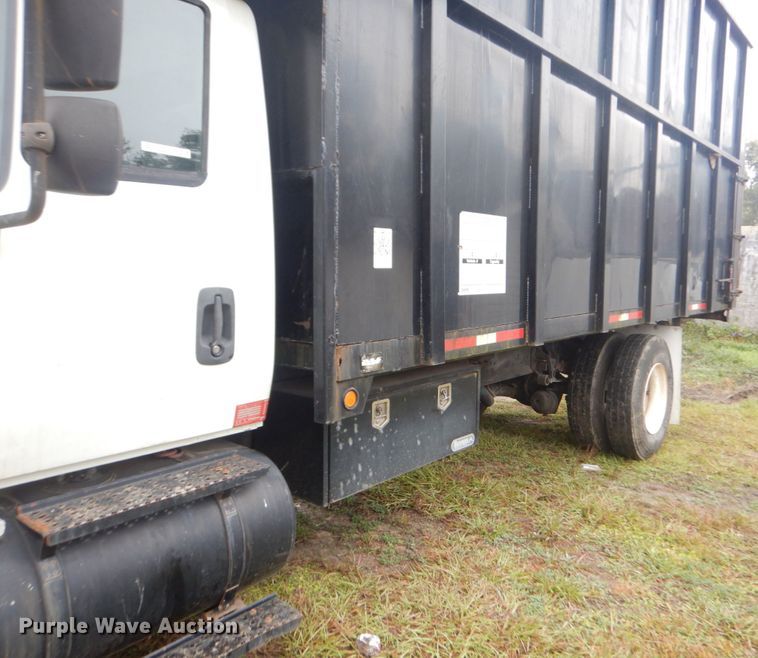 image for item IV9711 2009 International 4300  dump truck