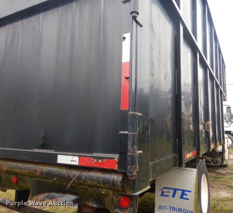 image for item IV9711 2009 International 4300  dump truck