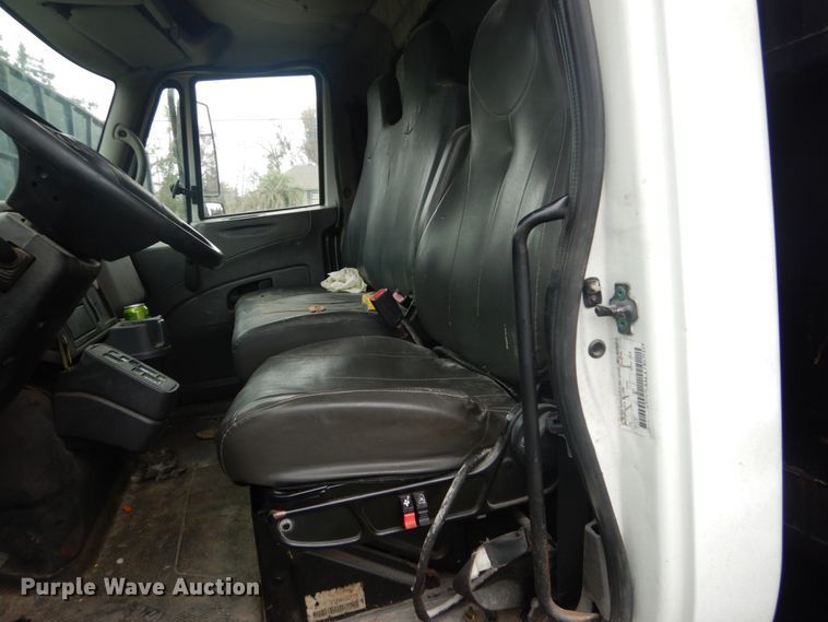 image for item IV9711 2009 International 4300  dump truck