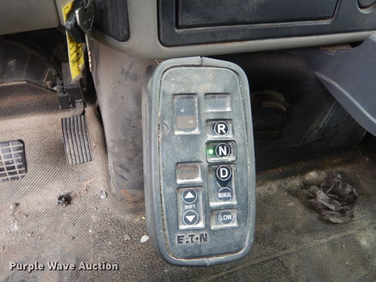 image for item IV9711 2009 International 4300  dump truck