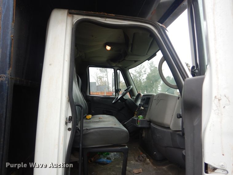 image for item IV9711 2009 International 4300  dump truck