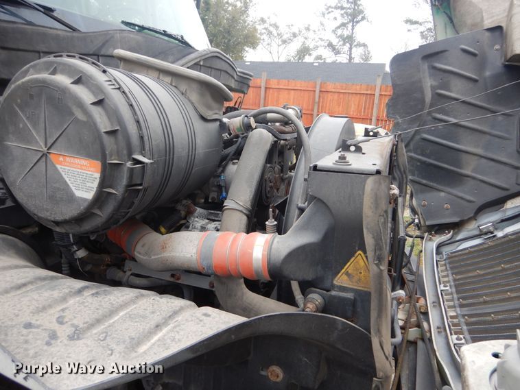 image for item IV9711 2009 International 4300  dump truck