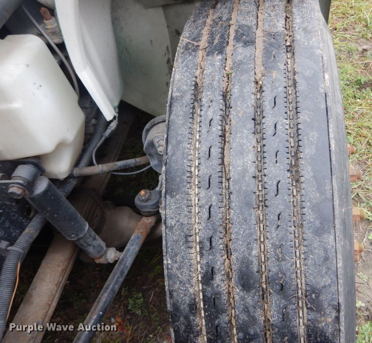 image for item IV9711 2009 International 4300  dump truck