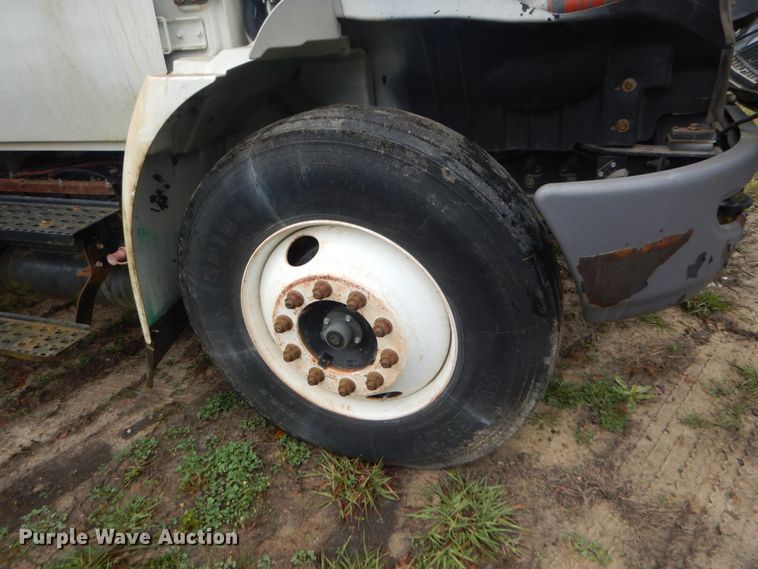 image for item IV9711 2009 International 4300  dump truck