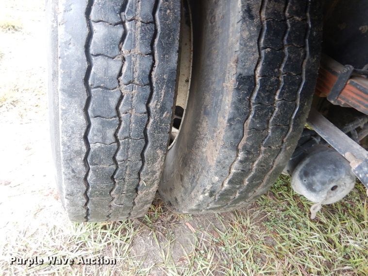 image for item IV9711 2009 International 4300  dump truck