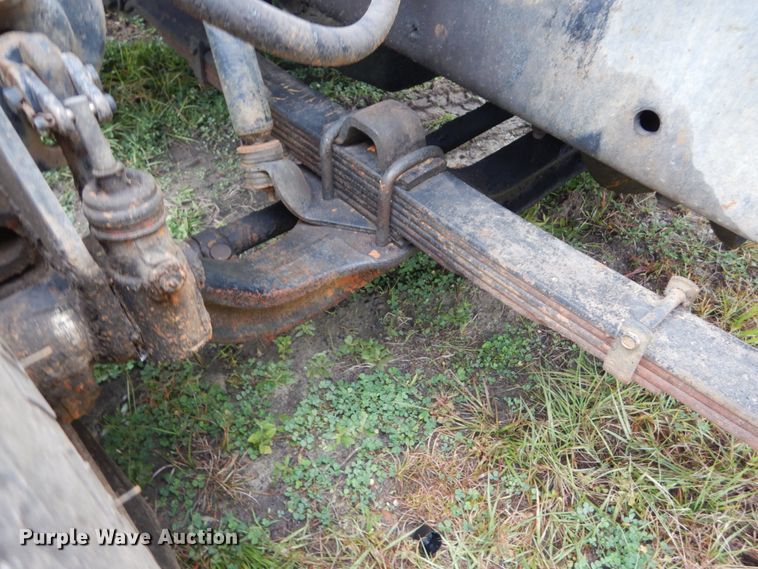 image for item IV9712 1998 International 4900  dump truck