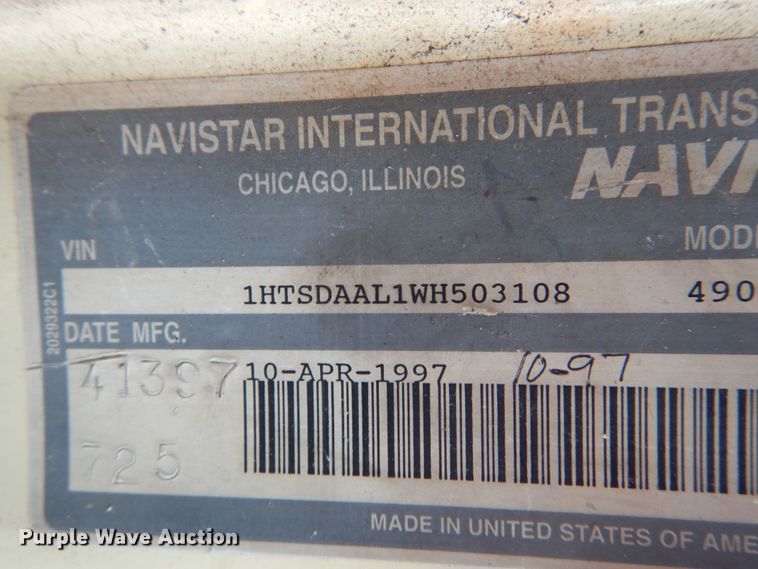 image for item IV9712 1998 International 4900  dump truck