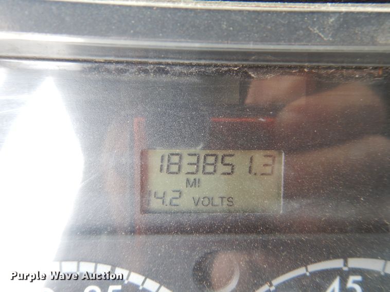 image for item IV9713 2003 Freightliner FL70  bucket truck