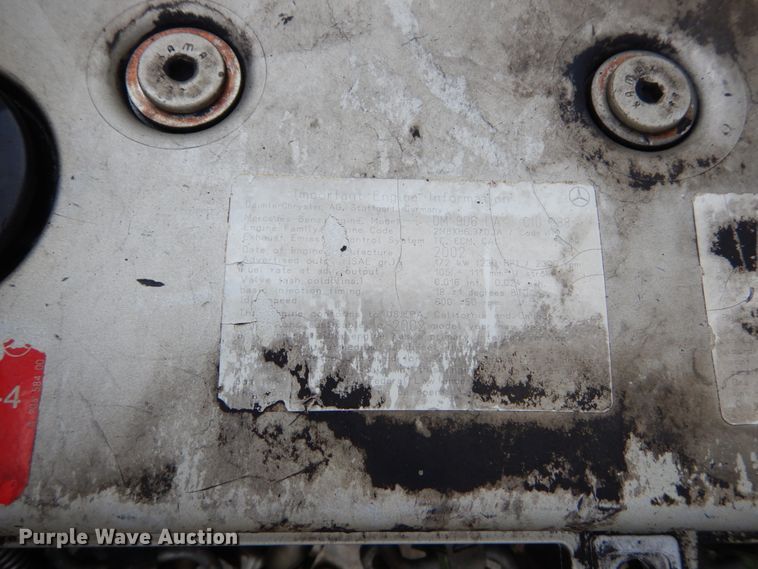 image for item IV9713 2003 Freightliner FL70  bucket truck