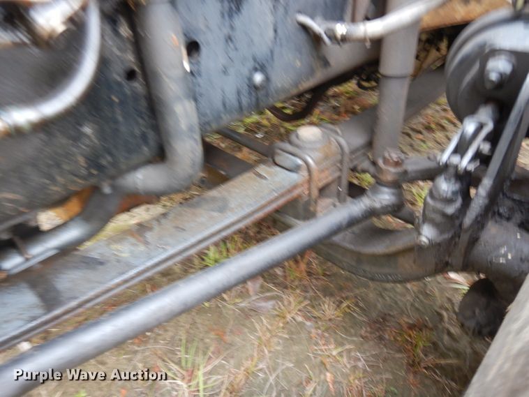 image for item IV9713 2003 Freightliner FL70  bucket truck