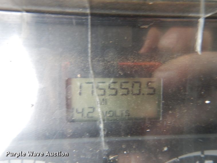 image for item IV9714 2003 Freightliner FL70  bucket truck