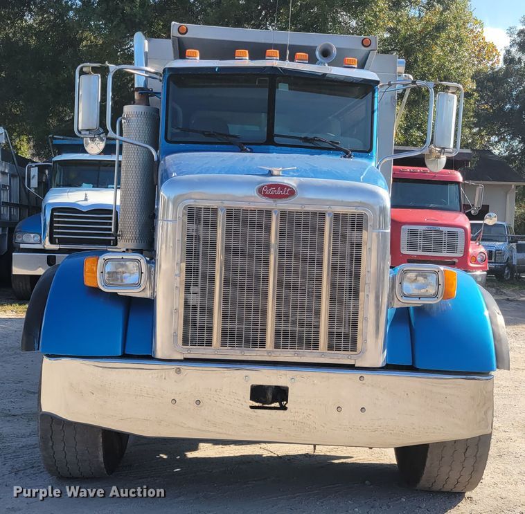 image for item IV9716 2006 Peterbilt 357  dump truck