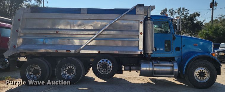 image for item IV9716 2006 Peterbilt 357  dump truck