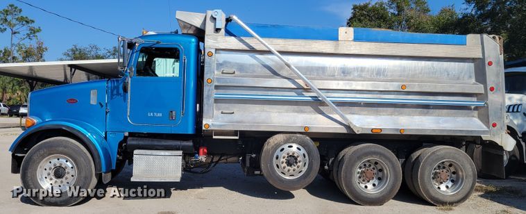 image for item IV9716 2006 Peterbilt 357  dump truck