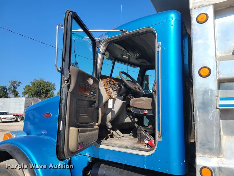 image for item IV9716 2006 Peterbilt 357  dump truck