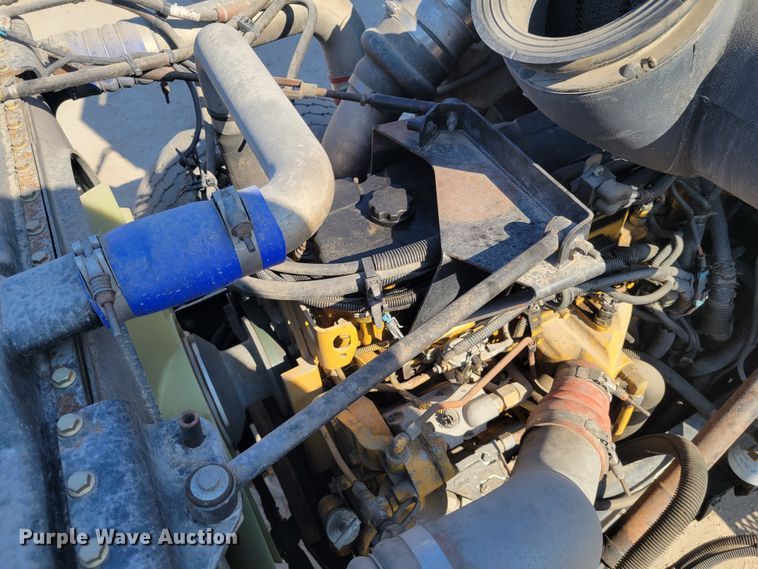 image for item IV9716 2006 Peterbilt 357  dump truck