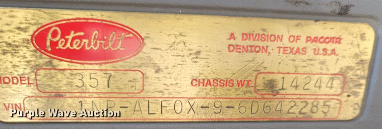 image for item IV9716 2006 Peterbilt 357  dump truck