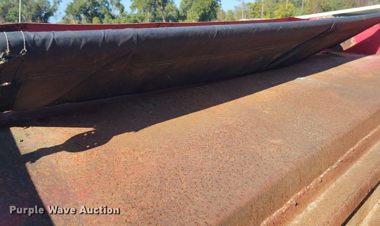 image for item IV9717 1999 Freightliner FL112  dump truck