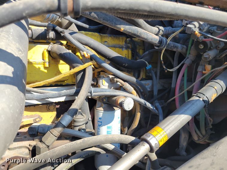 image for item IV9717 1999 Freightliner FL112  dump truck