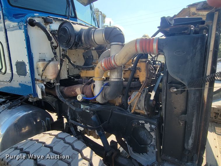 image for item IV9718 2000 Peterbilt 357  dump truck