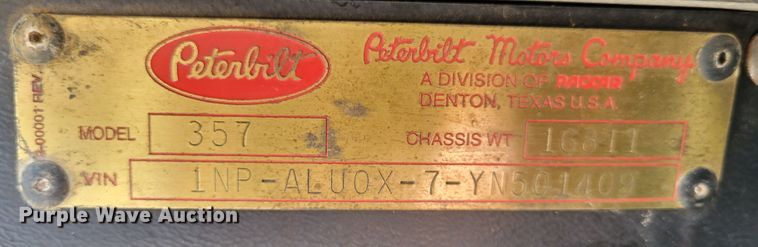 image for item IV9718 2000 Peterbilt 357  dump truck