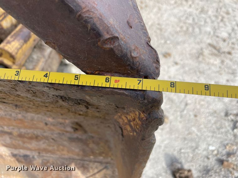 image for item IX9607 1992 Caterpillar D4H  dozer