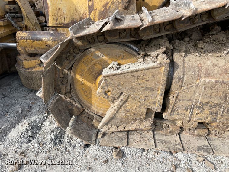 image for item IX9607 1992 Caterpillar D4H  dozer