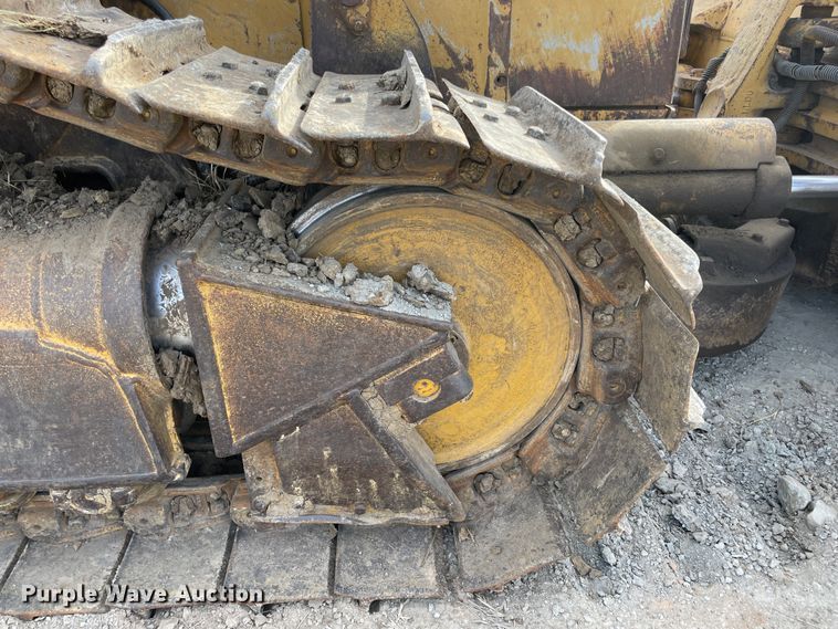 image for item IX9607 1992 Caterpillar D4H  dozer