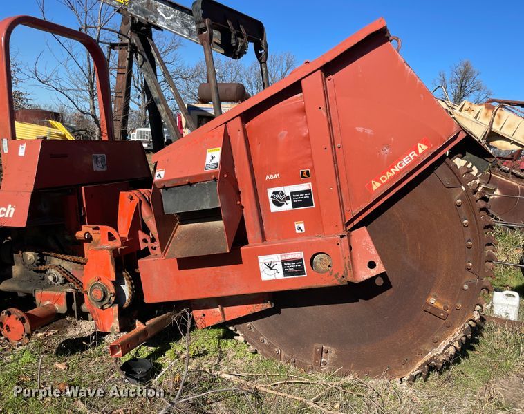 image for item IX9673 1997 Ditch Witch 7610  rock saw