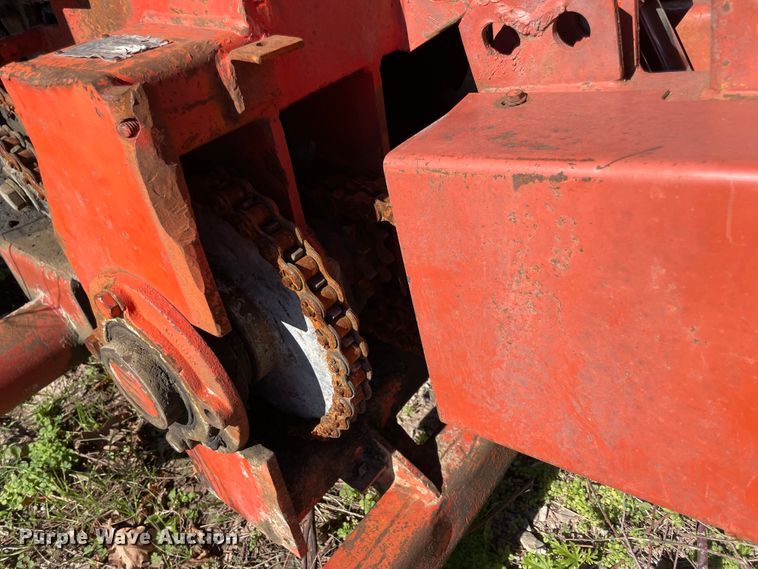 image for item IX9673 1997 Ditch Witch 7610  rock saw