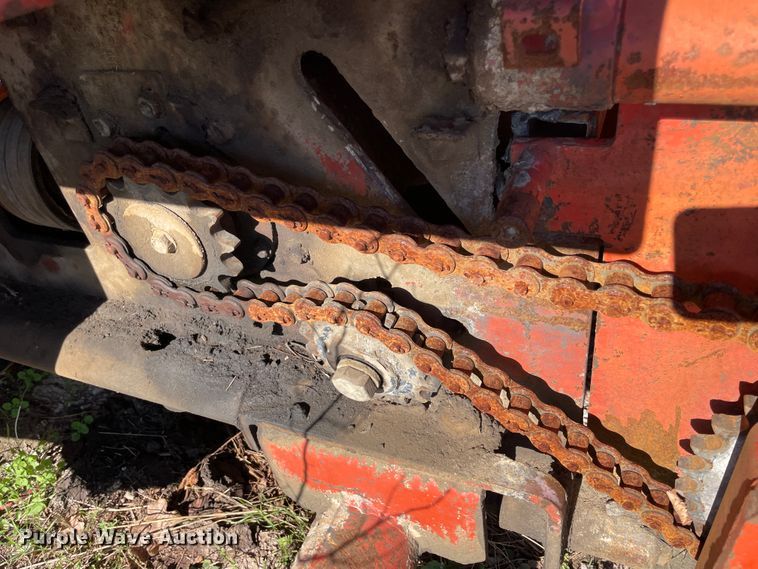 image for item IX9673 1997 Ditch Witch 7610  rock saw