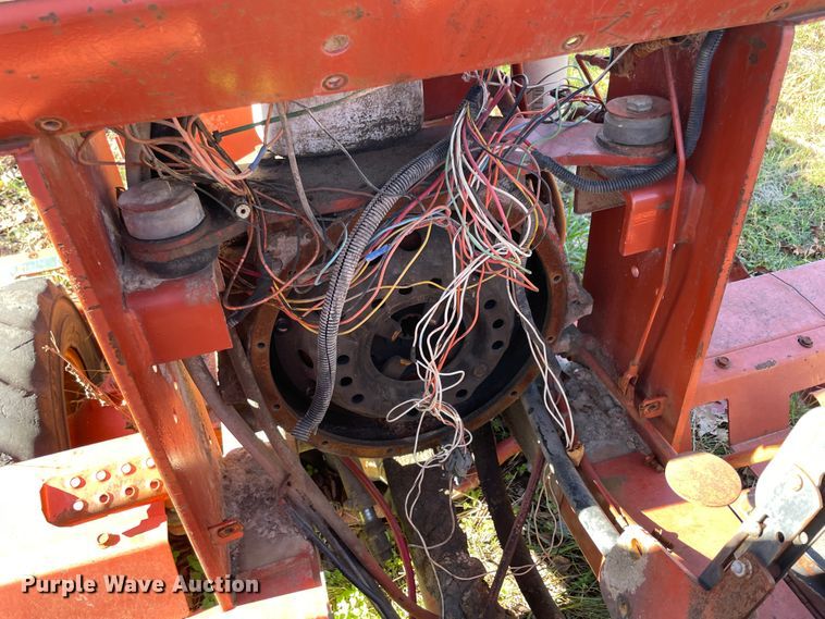 image for item IX9673 1997 Ditch Witch 7610  rock saw