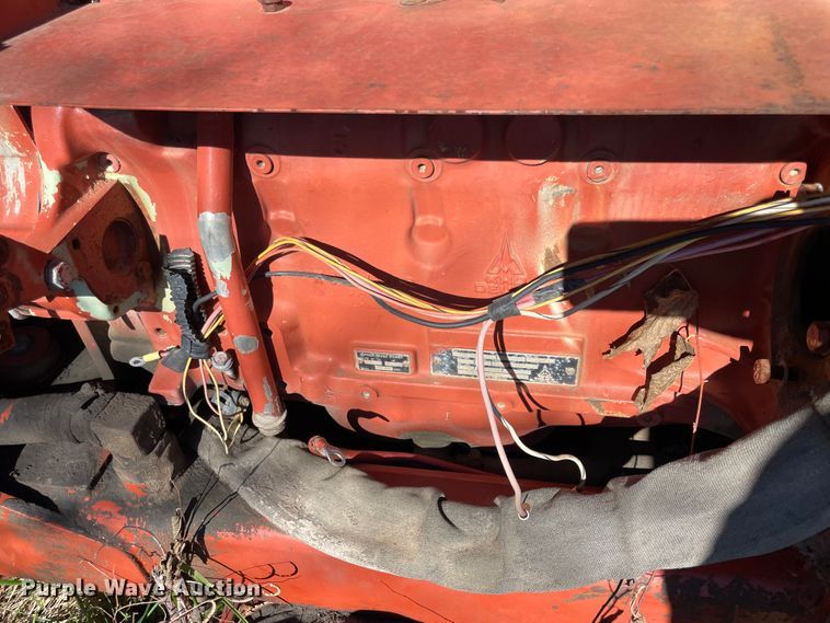 image for item IX9673 1997 Ditch Witch 7610  rock saw