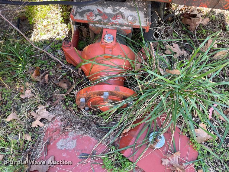 image for item IX9673 1997 Ditch Witch 7610  rock saw