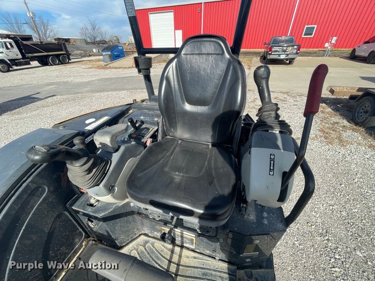 image for item IX9689 2015 John Deere 26G  mini excavator