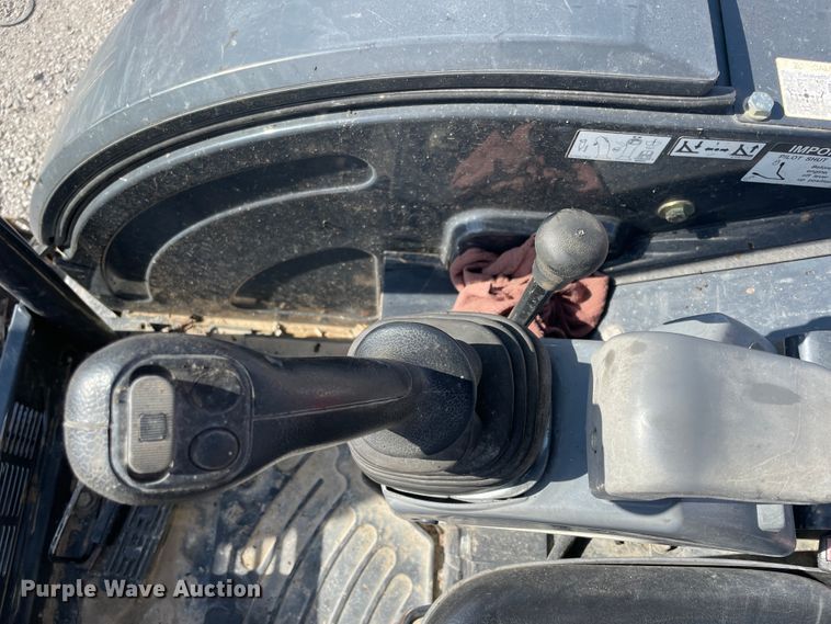 image for item IX9689 2015 John Deere 26G  mini excavator