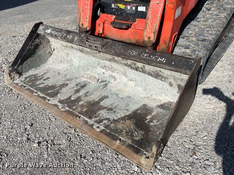 image for item IX9690 2011 Kubota SVL90  tracked skid steer loader