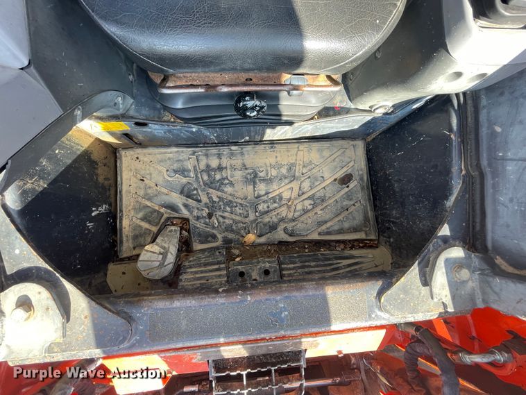 image for item IX9690 2011 Kubota SVL90  tracked skid steer loader