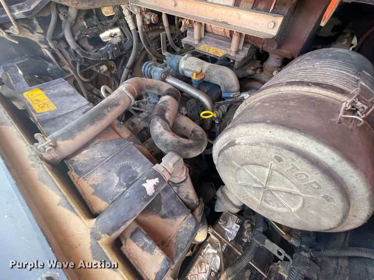 image for item IX9690 2011 Kubota SVL90  tracked skid steer loader