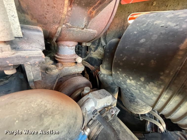 image for item IX9690 2011 Kubota SVL90  tracked skid steer loader