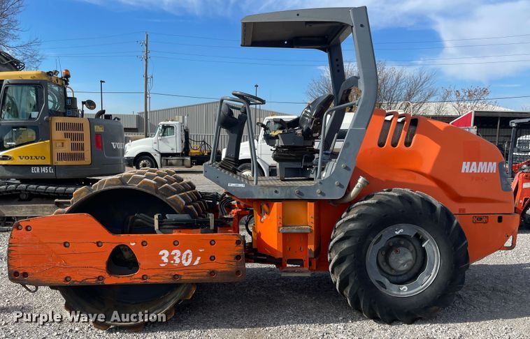 image for item IX9691 Hamm 3307P  single drum vibratory roller