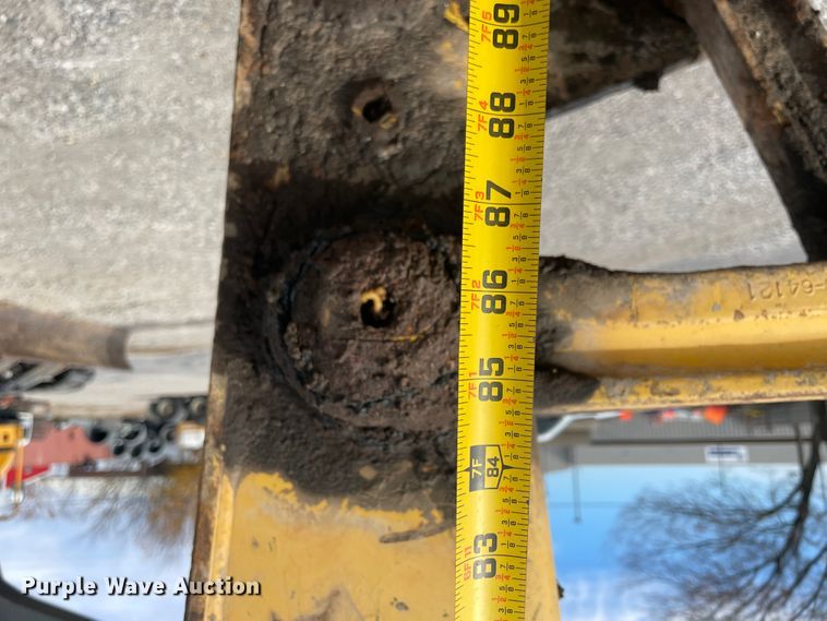 image for item IX9692 2011 Komatsu PC138USLC-8  excavator