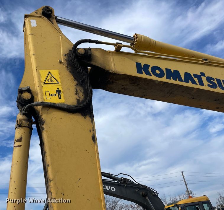 image for item IX9692 2011 Komatsu PC138USLC-8  excavator