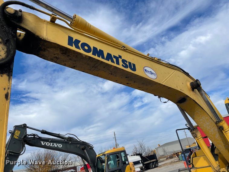 image for item IX9692 2011 Komatsu PC138USLC-8  excavator