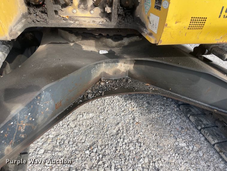 image for item IX9692 2011 Komatsu PC138USLC-8  excavator