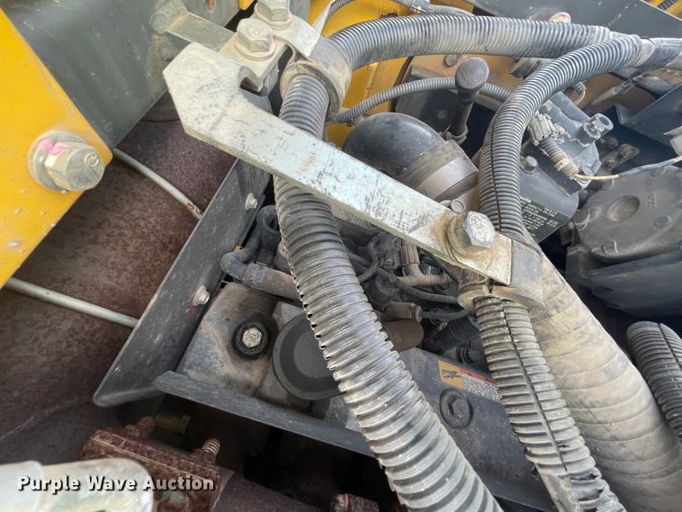 image for item IX9692 2011 Komatsu PC138USLC-8  excavator