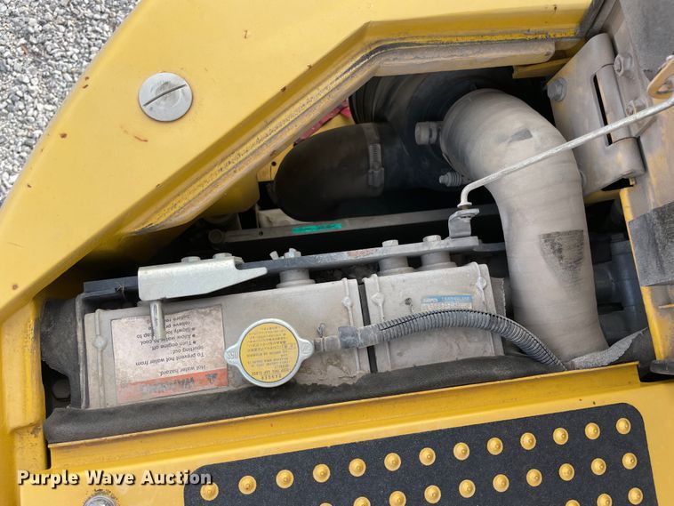 image for item IX9692 2011 Komatsu PC138USLC-8  excavator