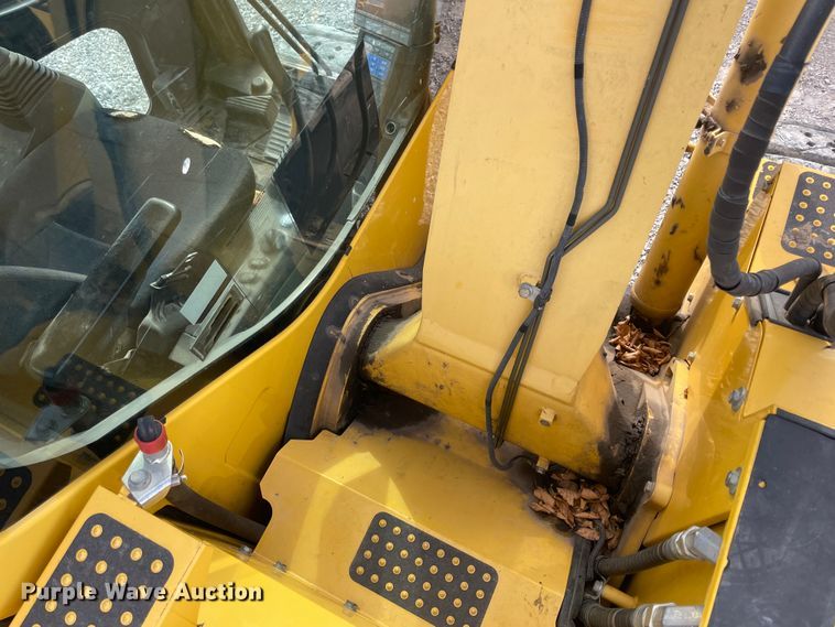image for item IX9692 2011 Komatsu PC138USLC-8  excavator